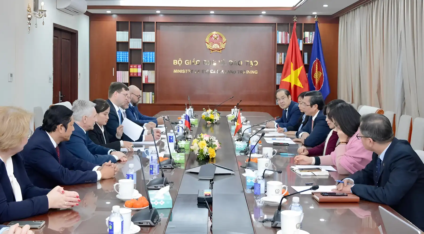 Bộ Giáo dục Đào tạo Việt Nam tiếp đoàn công tác Bộ Giáo dục phổ thông Nga 1 bo giao duc dao tao viet nam tiep doan cong tac bo giao duc pho thong nga