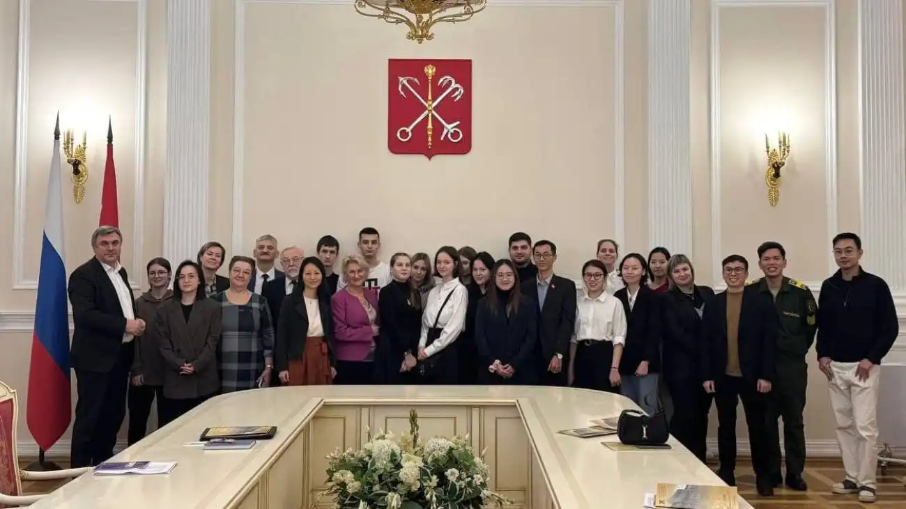 Gặp mặt sinh viên Y khoa Việt – Nga tại thành phố Saint Petersburg 1 gap mat sinh vien y khoa viet nga tai thanh pho saint petersburg