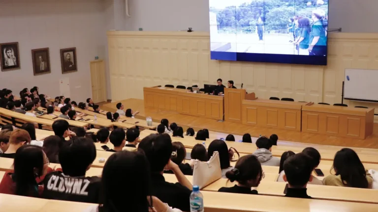 Họp tổng kết cuối năm của Du học sinh tại Đại học Kinh tế Nga Plekhanov 14 hop tong ket cuoi nam cua du hoc sinh tai dai hoc kinh te nga plekhanov