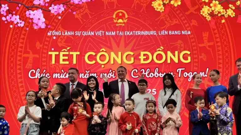 nguoi viet tai yekaterinburg vui don tet co truyen xuan at ty 2025