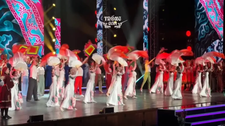 an tuong viet nam trong le ky niem 65 nam thanh lap dai hoc rudn