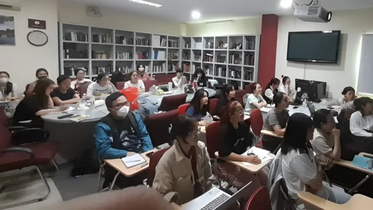 le hoi maslenitsa trong trung tam nga tai thanh pho ho chi minh