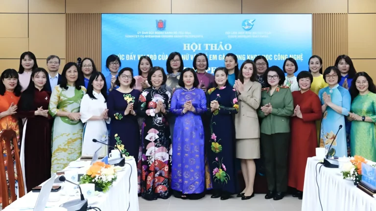 hoi thao viet nga ve thuc day vai tro cua phu nu trong khoa hoc cong nghe