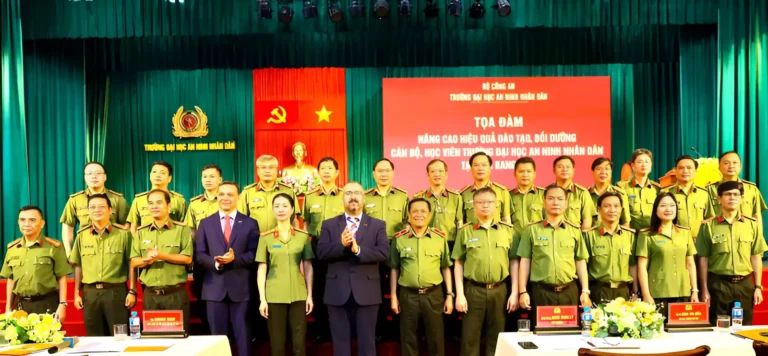 toa dam nang cao hieu qua dao tao nhan su tai lien bang nga