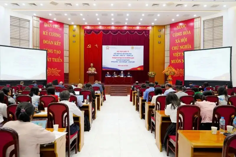 hoi thao viet nam va lien bang nga qua khu hien tai tuong lai 1