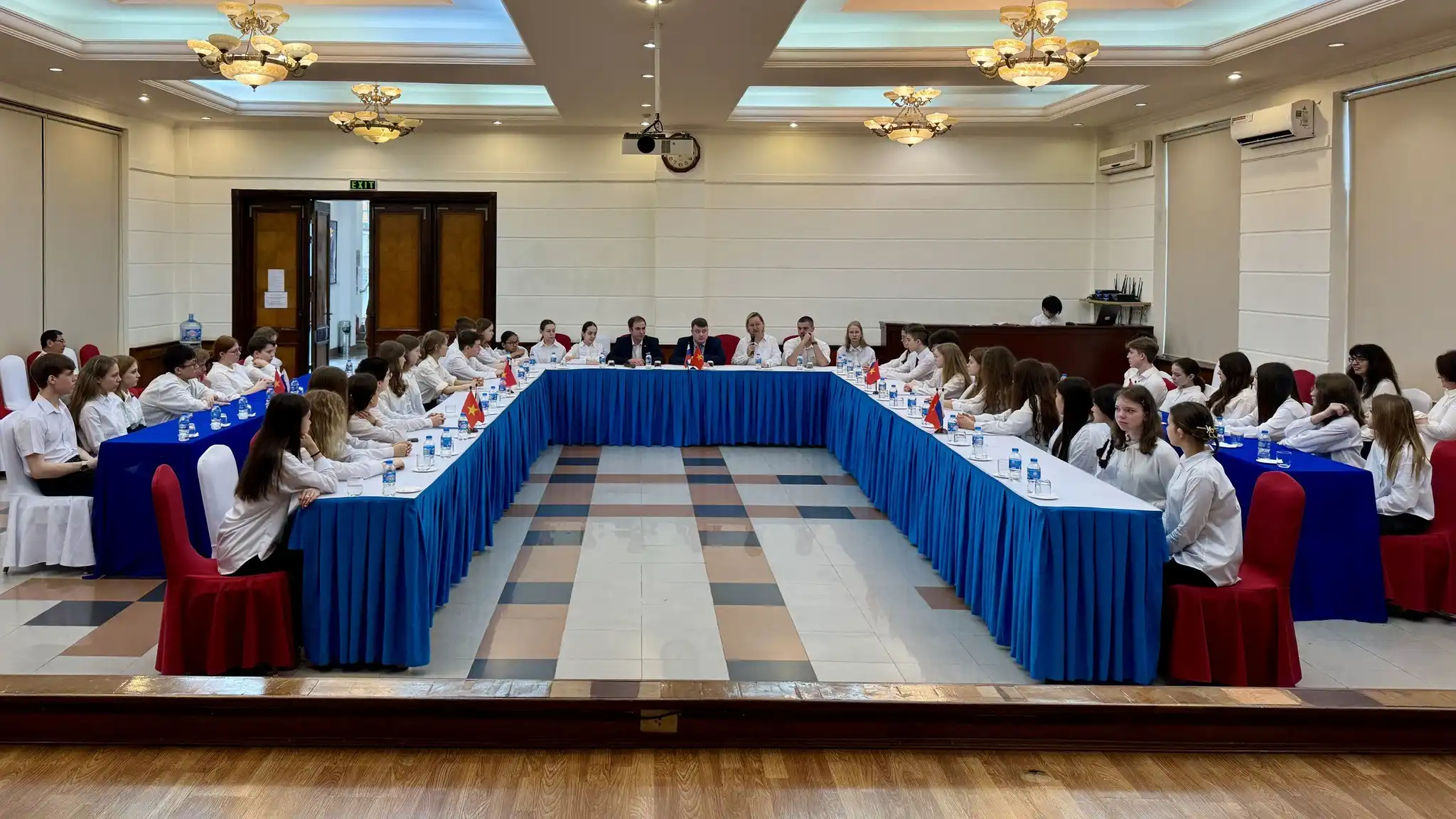 ngoai giao hoc duong vun dap tinh huu nghi viet nga 2