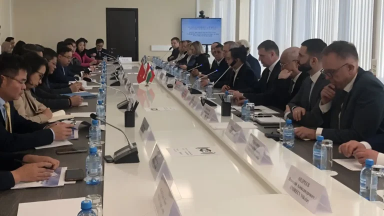 pho thu tuong bui thanh son tham va lam viec tai kaluga