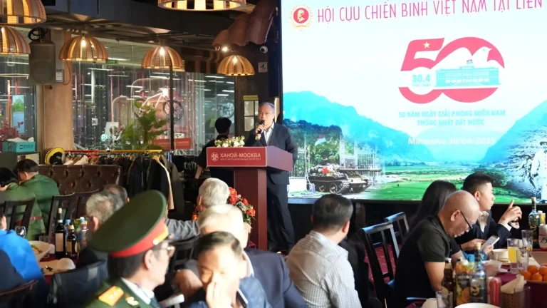 hoi cuu chien binh viet nam tai nga ky niem 50 nam ngay thong nhat dat nuoc
