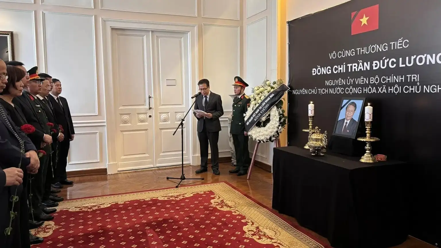 le vieng va ghi so tang nguyen chu tich nuoc tran duc luong tai nga 2