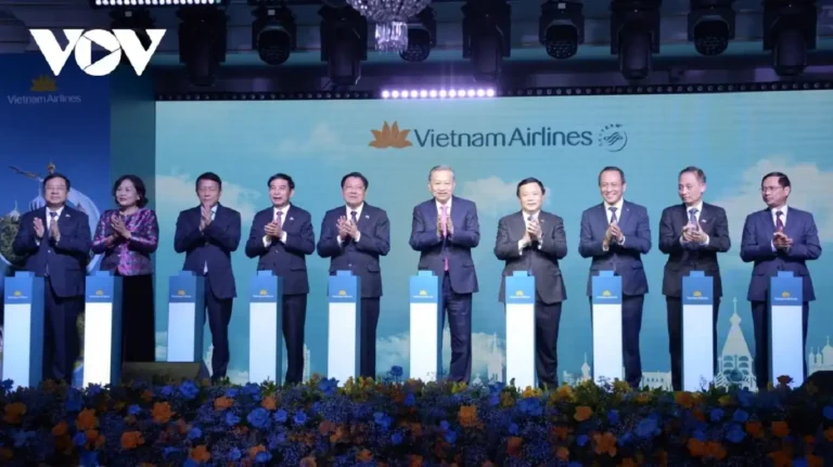 tong bi thu to lam du le cong bo duong bay thang ha noi moscow