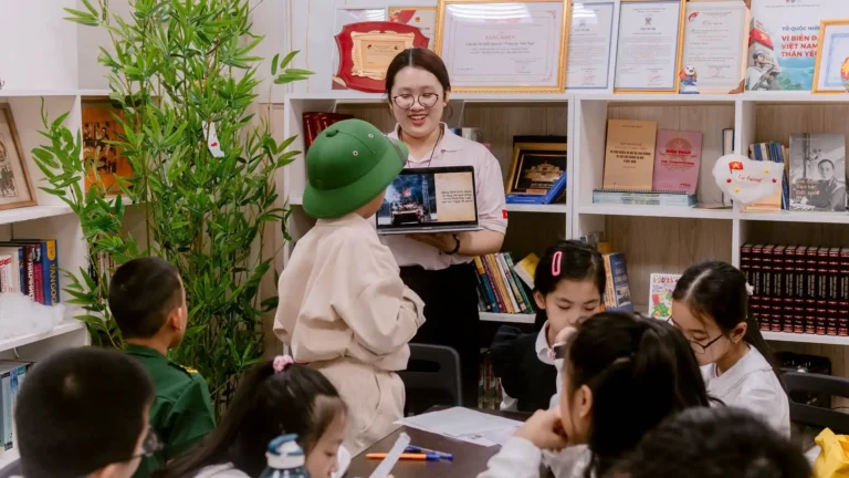 truyen lua tu hao ngay thong nhat cho tre em viet nam tai nga