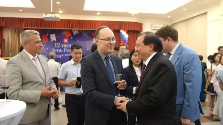 le ky niem 35 nam ngay quoc khanh lien bang nga tai ha noi