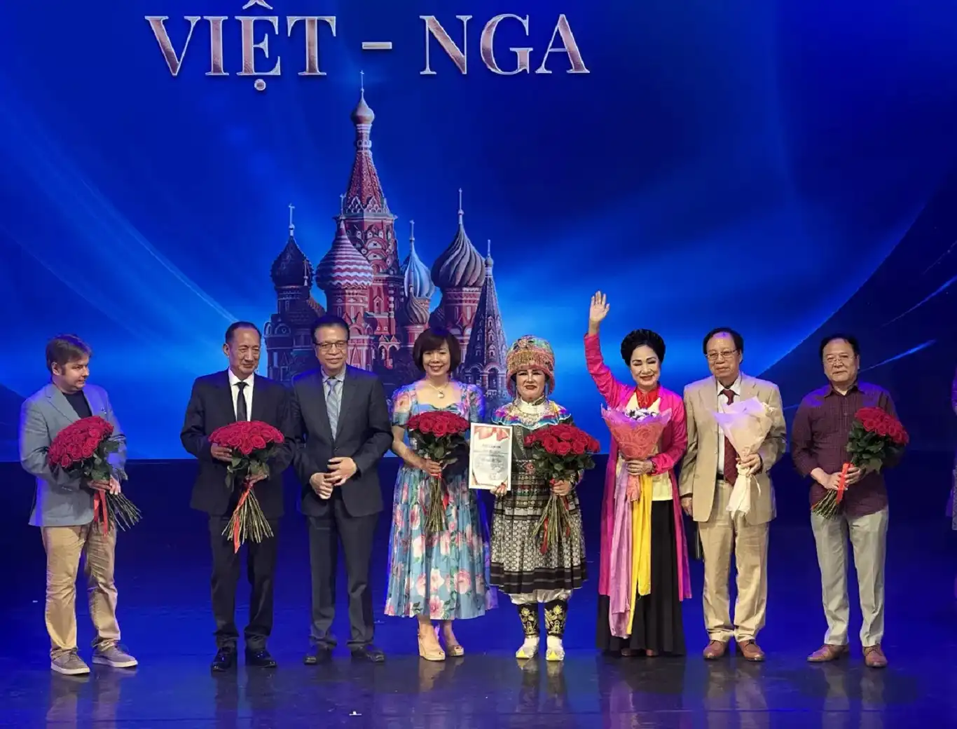 ban truong ca huu nghi viet nga va hanh trinh gan ket hai dan toc 1