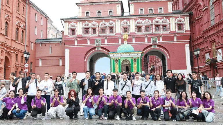 theo dau chan bac 2025 khi lich su song day giua long nuoc nga