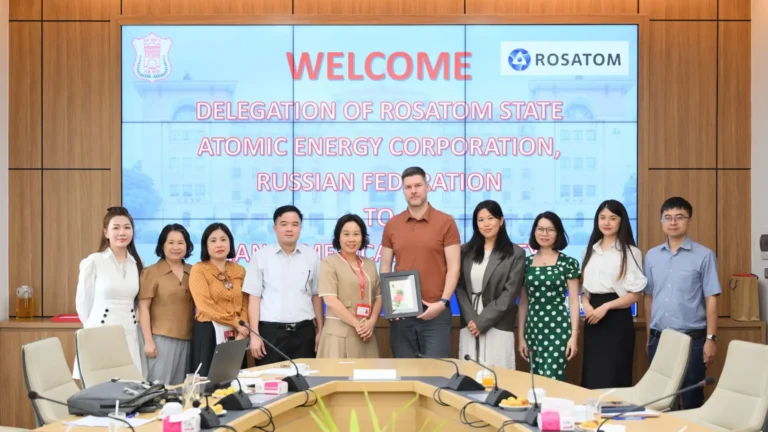hop tac y hoc hat nhan giua truong dai hoc y ha noi va rosatom