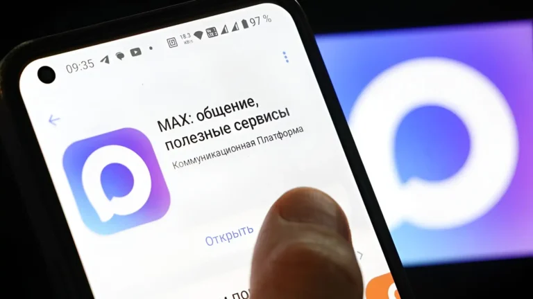 nga bat buoc cai apps nhan tin quoc gia max tren smartphone moi