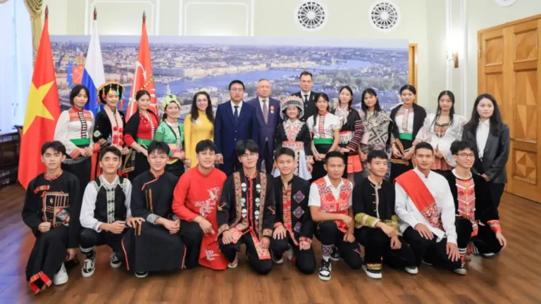 dai hoc hang hai quoc gia makarov don doan hoc sinh dien bien