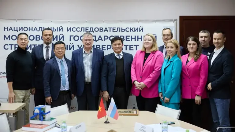 dai hoc xay dung quoc gia moscow tiep doan dai hoc kien truc ha noi