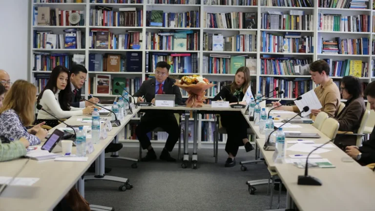 hoi thao nga viet tim kiem diem giao thoa tai khu vuc a au 1