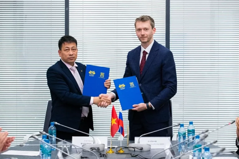 tiep noi truyen thong hop tac giao duc va xuat ban viet nga