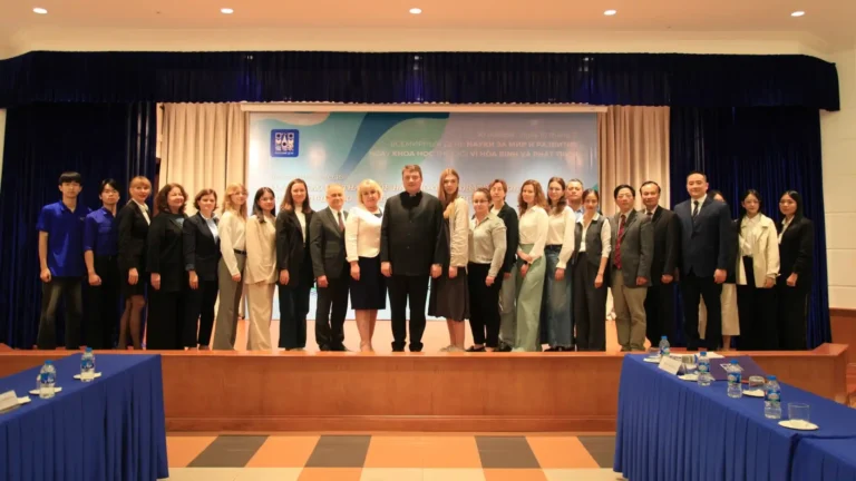 be mac trien lam giao duc cac truong dai hoc nga lua chon tot nhat 3