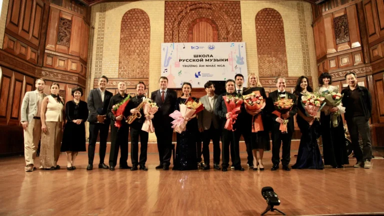 hanh trinh giao luu cua du an truong nhac nga tai ha noi 1