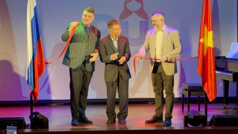 khanh thanh phong hoa nhac trong khong gian van hoa nga tai ha noi