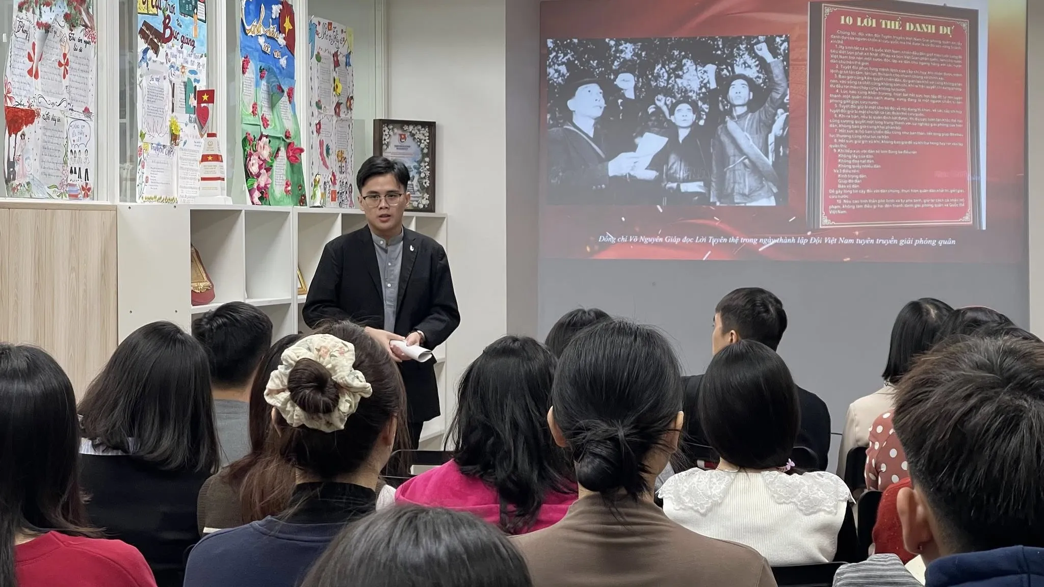 chieu phim ky niem ngay thanh lap quan doi nhan dan viet nam tai nga 1