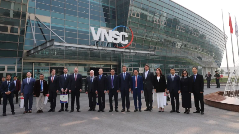 doan nga hop cong tac tai vien han lam khoa hoc va cong nghe viet nam 1