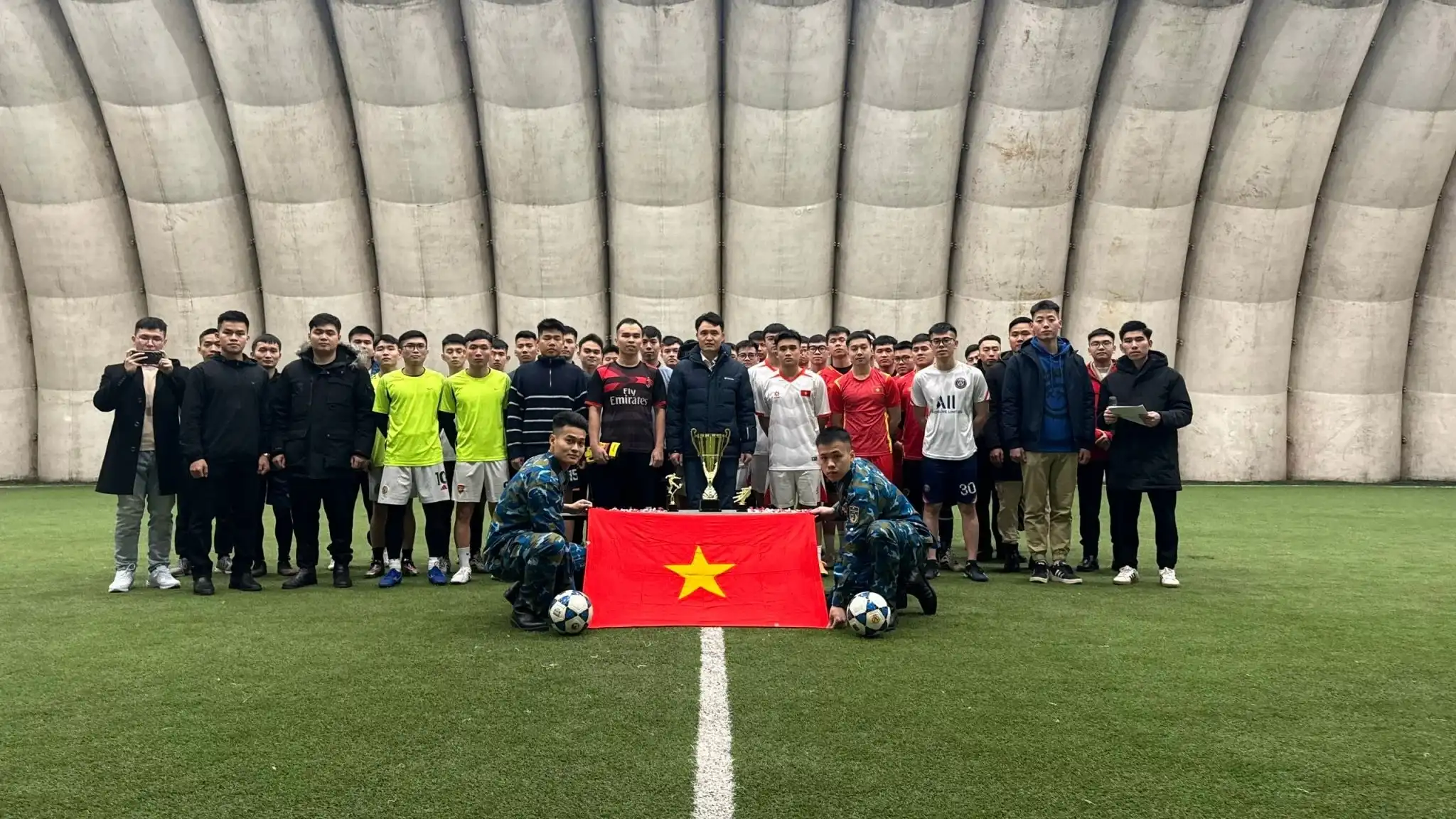 giai bong da noi bo hoc vien khong quan zhukovsky va gagarin 1