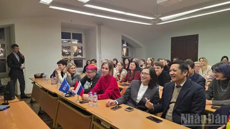 soi noi cuoc thi tim hieu ve viet nam tai dai hoc lomonosov 2