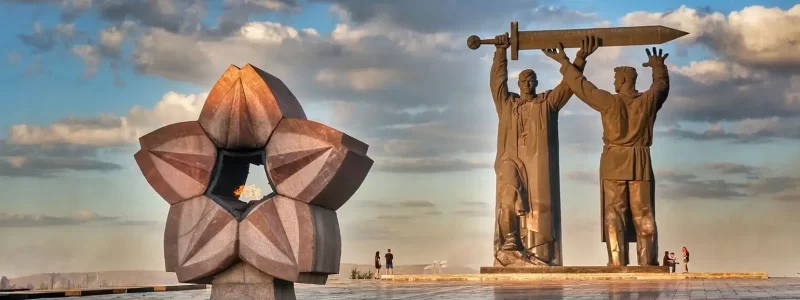 magnitogorsk-tuong-dai-mat-tran-hau-phuong magnitogorsk-tuong-dai-mat-tran-hau-phuong