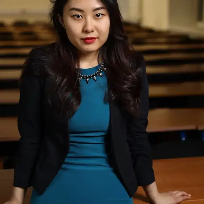 pham-hai-linh-cu-nhan-kinh-te-dai-hoc-nghien-cuu-tong-hop-quoc-gia-truong-kinh-te-cao-cap-2